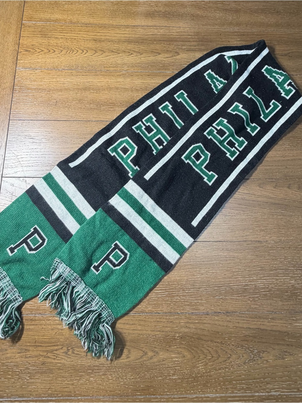 Philadelphia Eagles Knitted Heavy Tassle Scarf